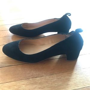 New in box Jcrew Anya suede block heels
